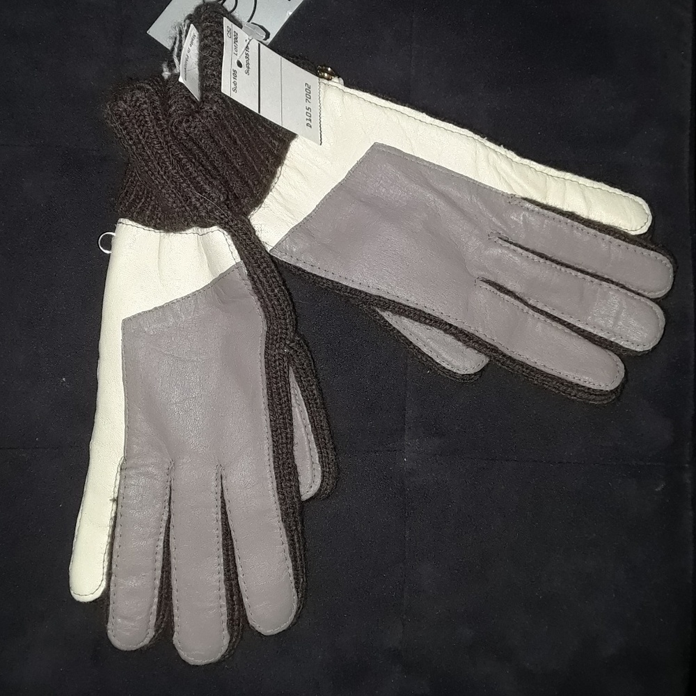 Women's leather and knit gloves
